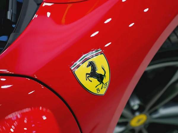 2024 - ONLY 1150 KM FREE CONTRACT SERVICE UNTIL 10/2031 CARBON SEATS CARBON INTERIOR LIFTING