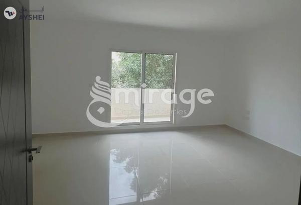 TOWNHOUSE FOR SALE IN DESERT STYLE, AL REEF VILLAS