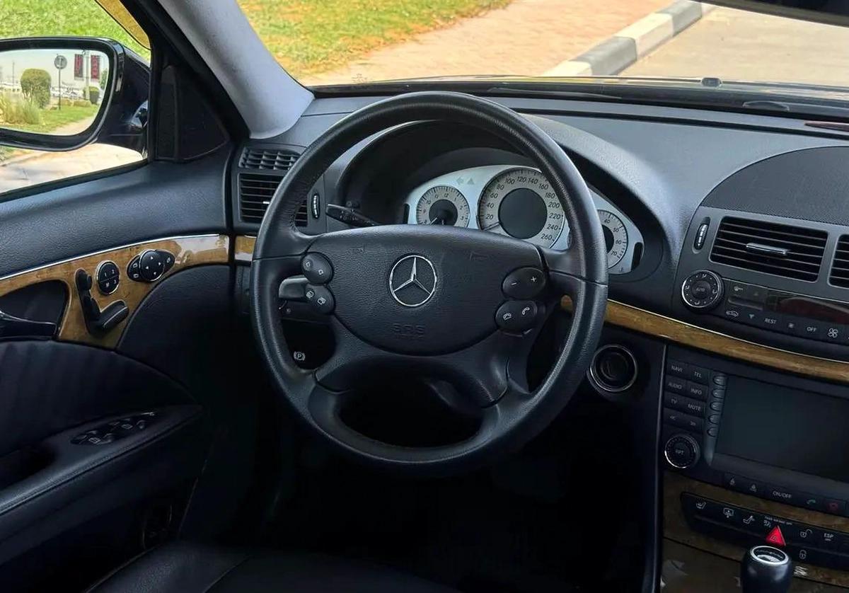 MERCEDES BENZ E350 - 2008 - CLEAN CAR FRESH JAPAN IMPORT-1-1