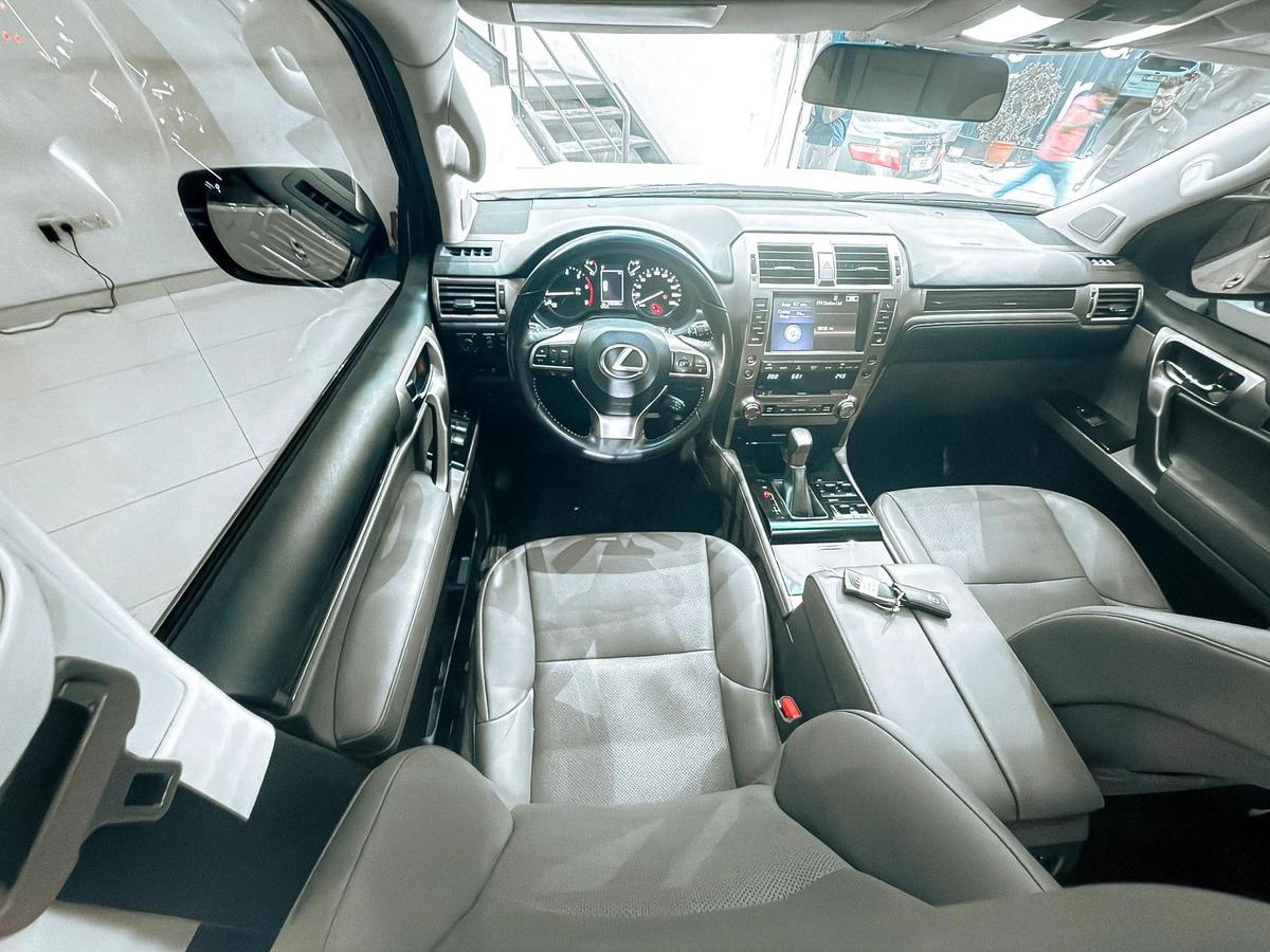 AED 2 ,300 // 20% DP // 2021 Lexus GX 460 Premier-5-5
