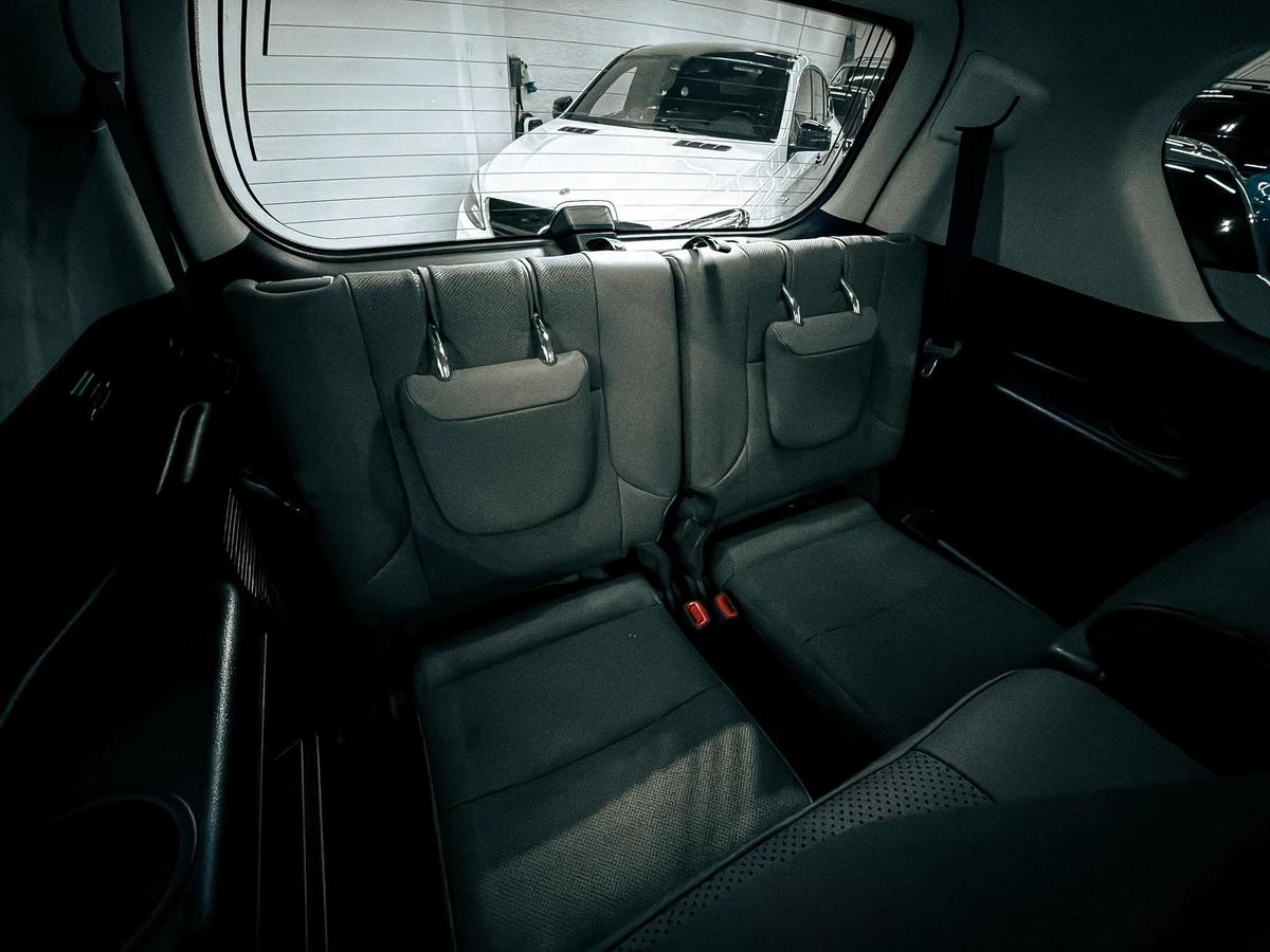 AED 2 ,300 // 20% DP // 2021 Lexus GX 460 Premier-4-4