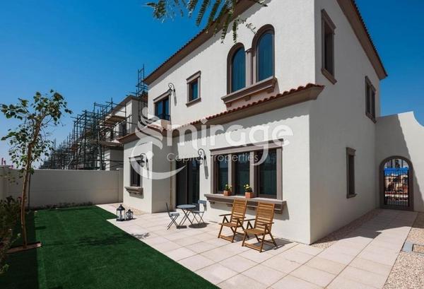 Single Row | Corner 4BR Villa | Premium Location