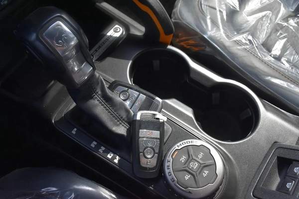 BADLAND SOFT ROOF 4WD 2021 | BLACK ( REF-ACD )