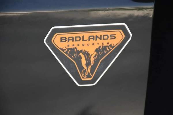 BADLAND SOFT ROOF 4WD 2021 | BLACK ( REF-ACD )