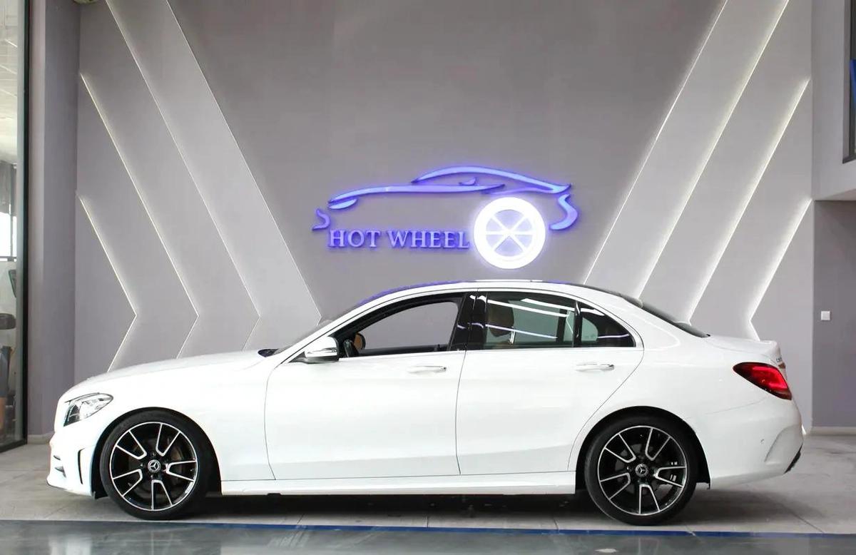 2019 - Mercedes-Benz C200 | GCC-12-12