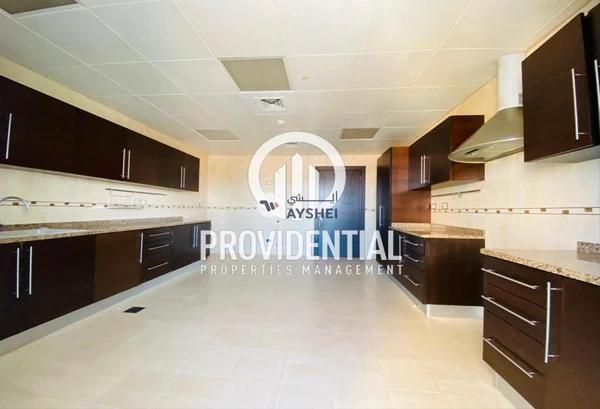 APARTMENT FOR RENT IN SHEIKHA SALAMA TOWER, KHALIDIYA STREET