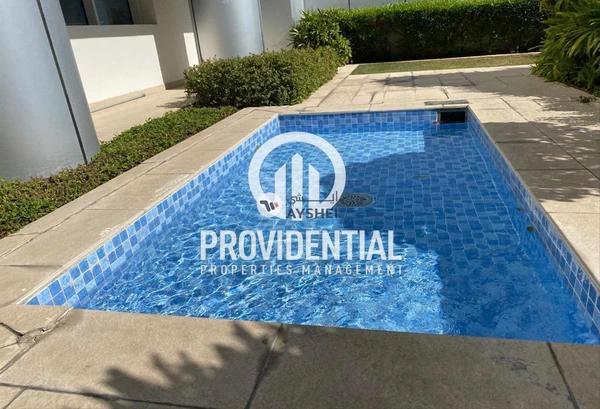 APARTMENT FOR RENT IN SHEIKHA SALAMA TOWER, KHALIDIYA STREET