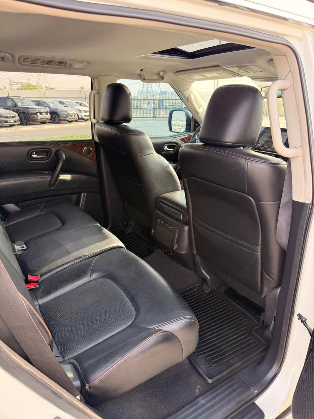 Nissan Armada SL Nismo Full option with sunroof, 360 cameras-13-13