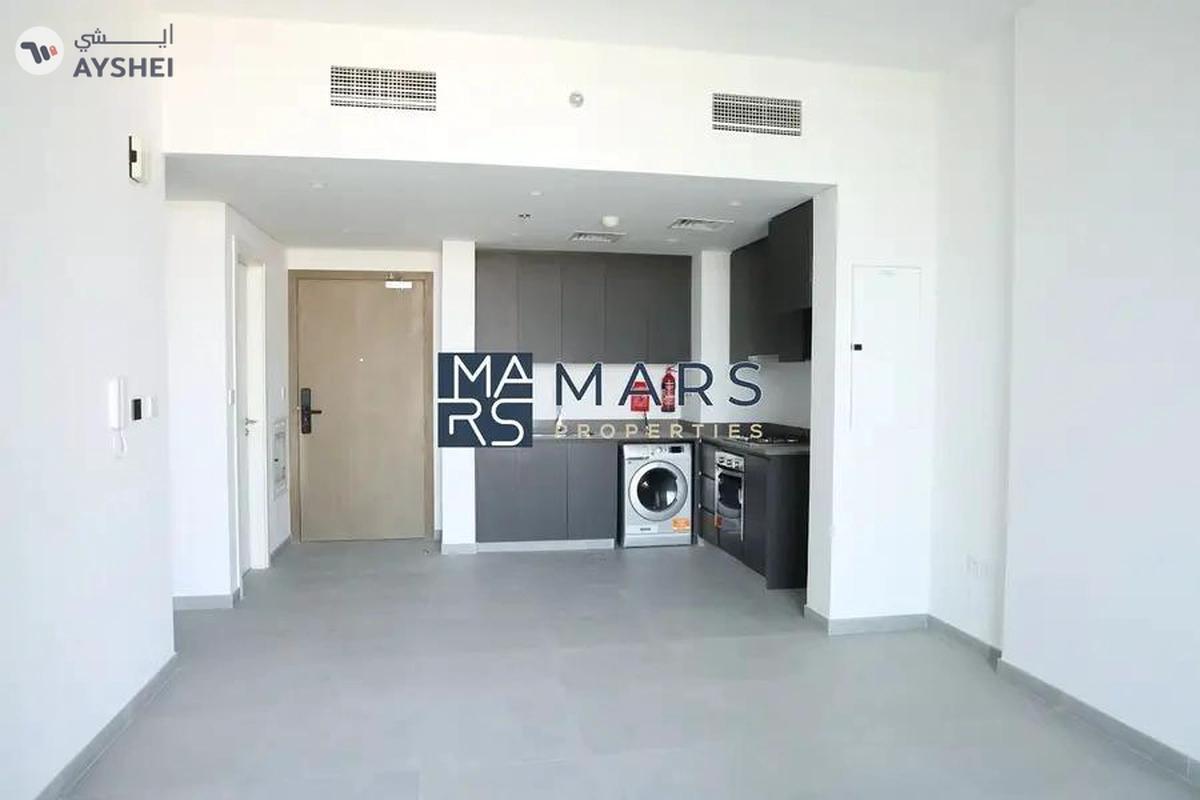 Stunning & Spacious Apartment with Breathtaking Views-0-landscape