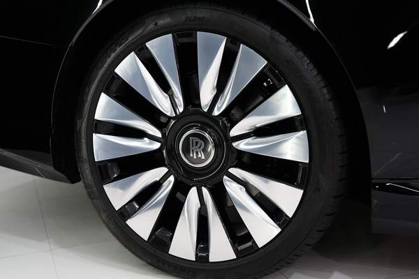 Rolls-Royce Spectre 2024