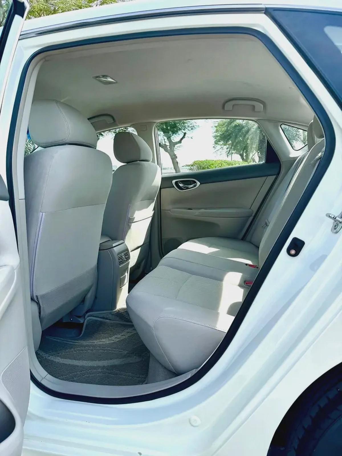 Nissan Sentra 1.6L Model 2019 GCC Specifications Good Conditions-9-9