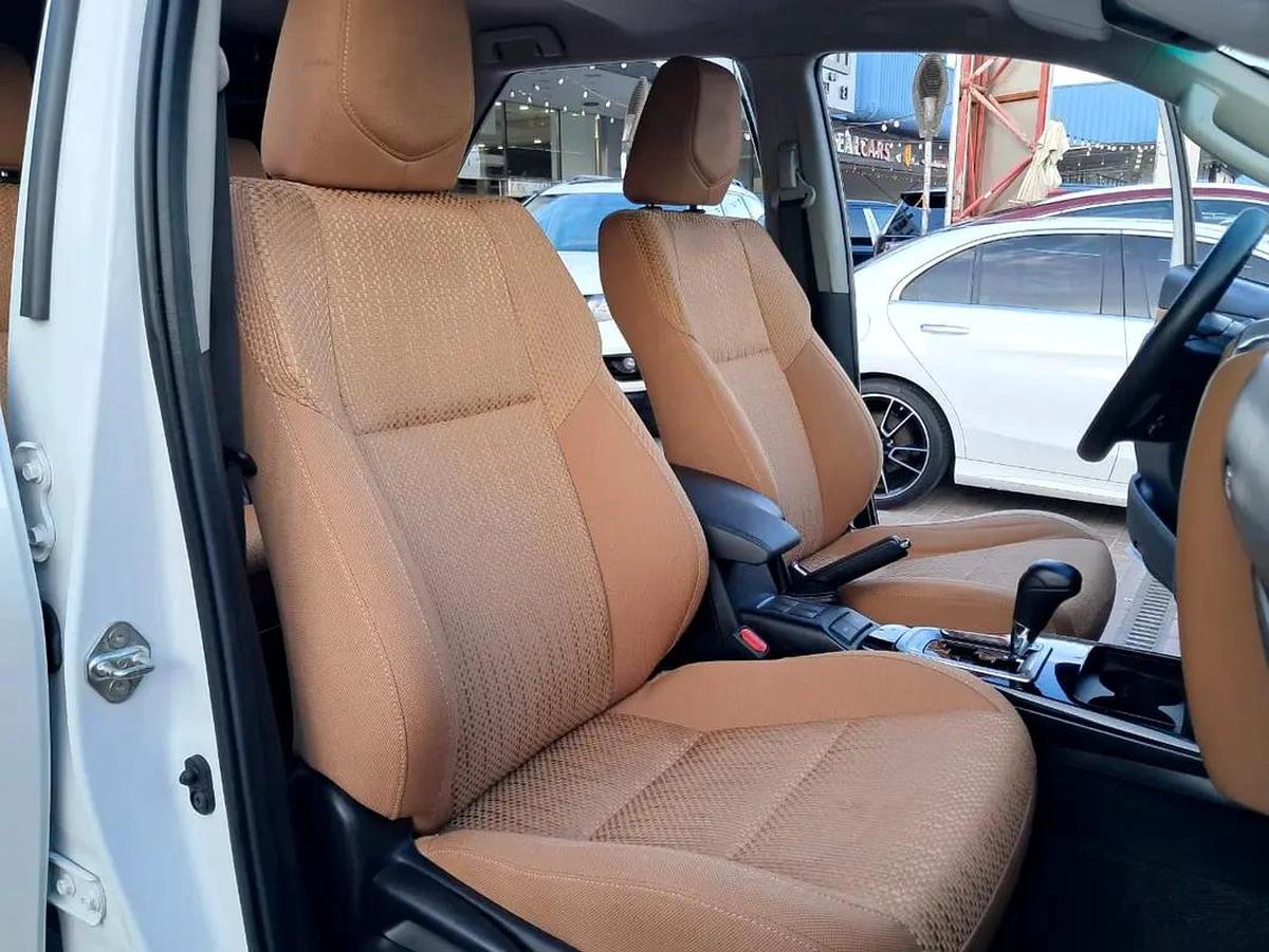 2023 Toyota Fortuner EXR 2.7L V4 Cylinder- GCC Specs - Pristine Condition-14-14