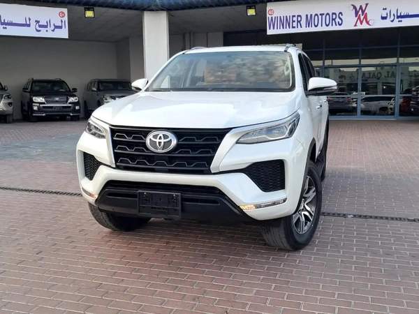 2023 Toyota Fortuner EXR 2.7L V4 Cylinder- GCC Specs - Pristine Condition