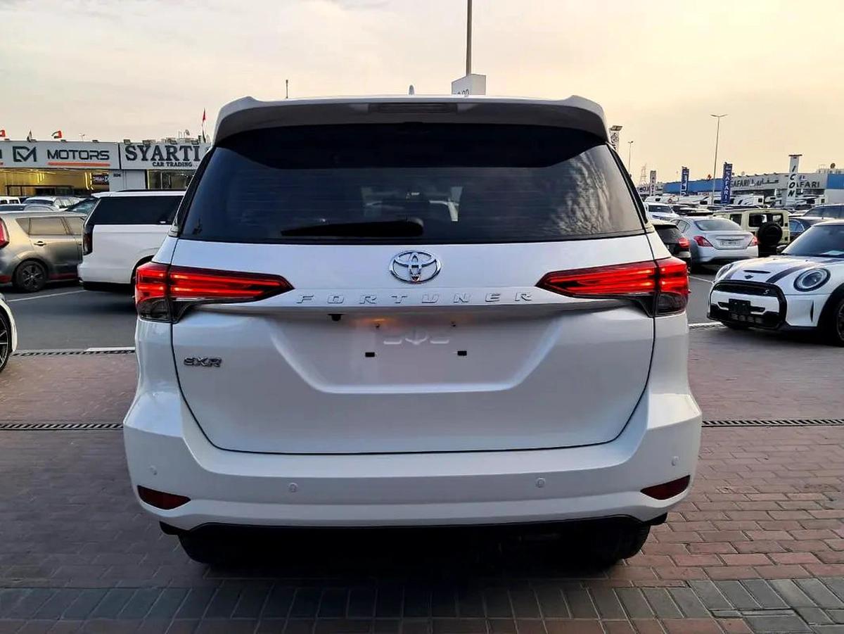 2023 Toyota Fortuner EXR 2.7L V4 Cylinder- GCC Specs - Pristine Condition-5-5