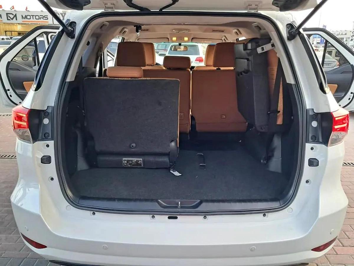 2023 Toyota Fortuner EXR 2.7L V4 Cylinder- GCC Specs - Pristine Condition-12-12