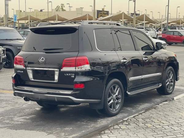 GCC Specs Lexus LX 570 Sport 2015