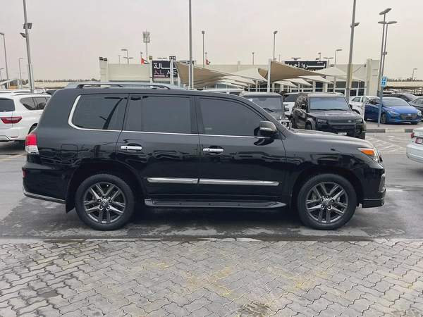 GCC Specs Lexus LX 570 Sport 2015