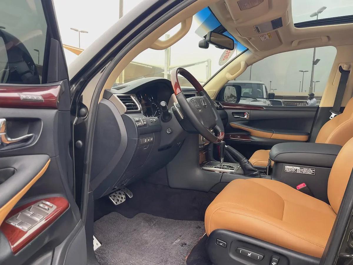 GCC Specs Lexus LX 570 Sport 2015-9-9