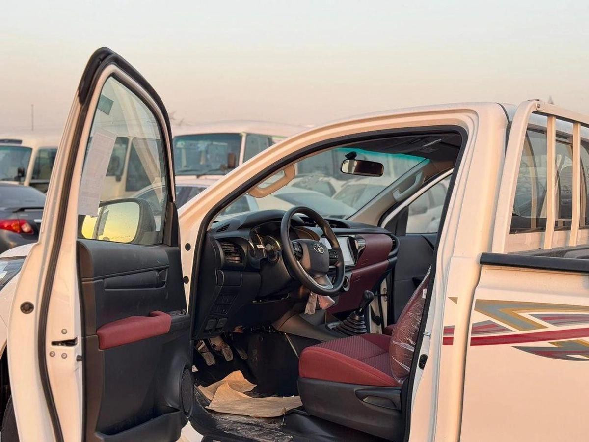 Toyota Hilux GL 2.7L Single Cab Utility-5-5