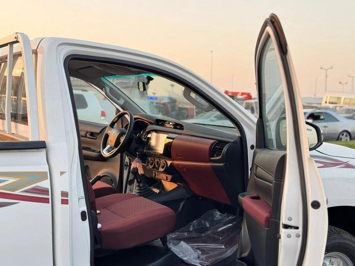 Toyota Hilux GL 2.7L Single Cab Utility-6-6