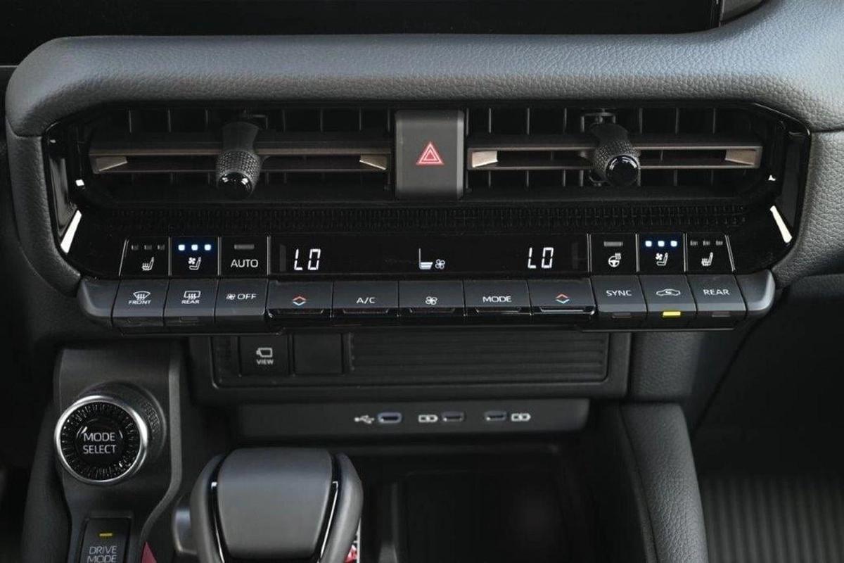 Toyota Prado LC 250 i- FORCE First Edition Hybrid-15-15
