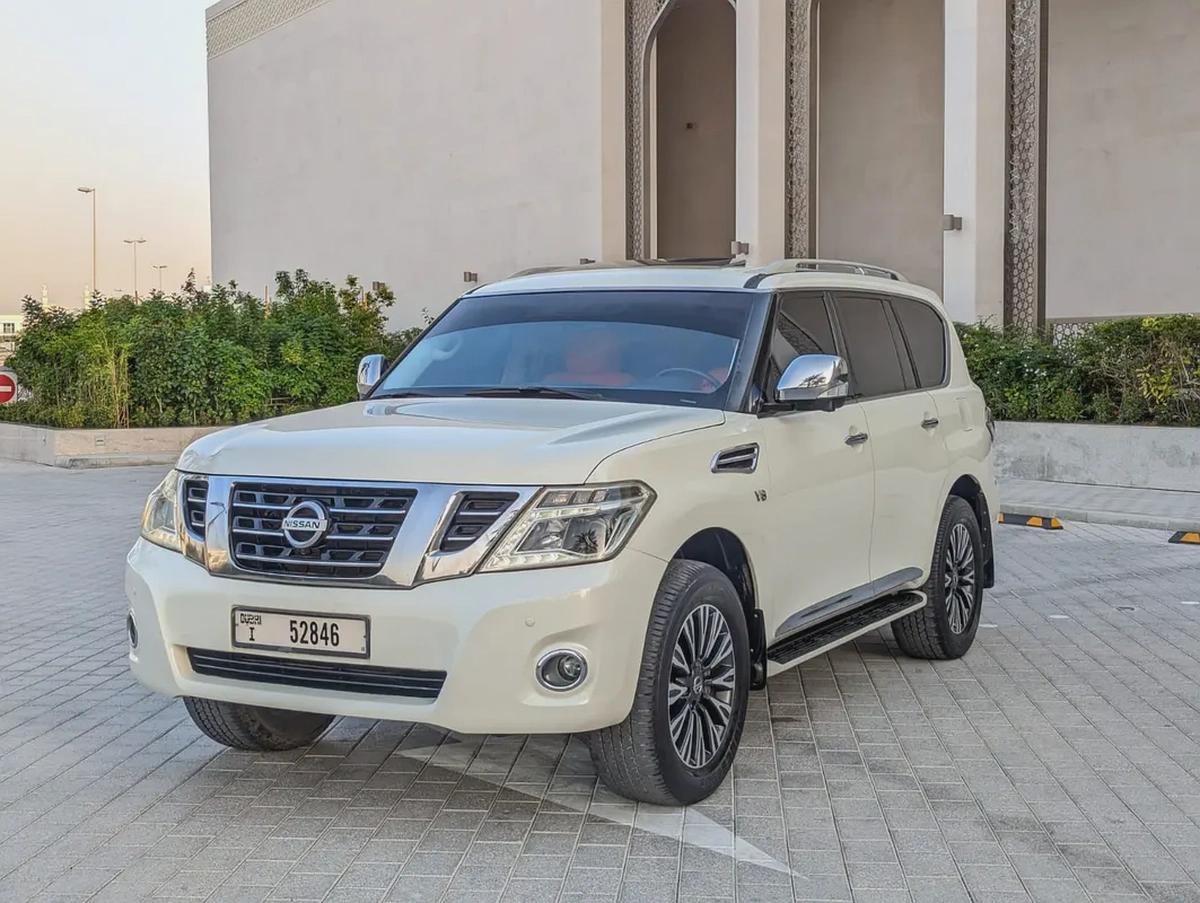 Nissan Patrol 2014 Platinum LE Full Options-3-3