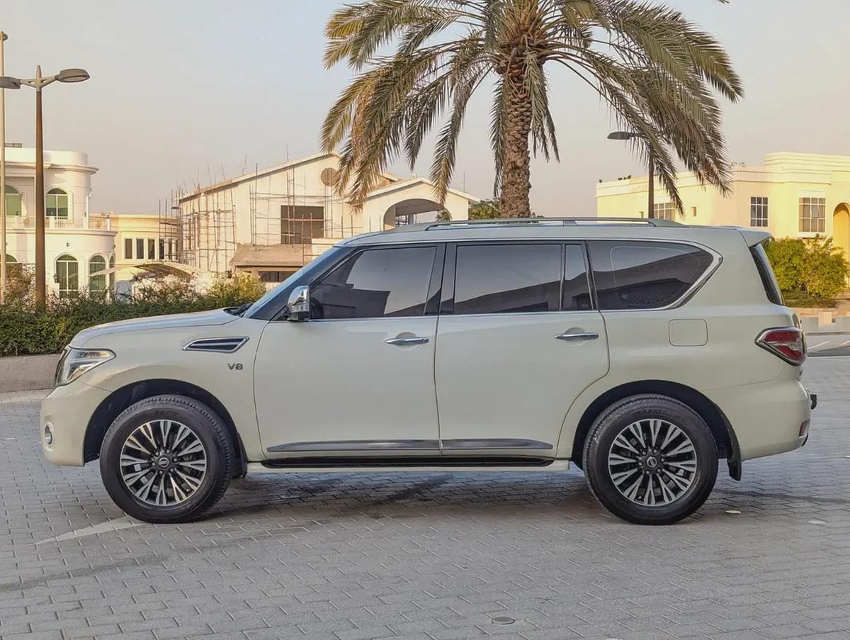 Nissan Patrol 2014 Platinum LE Full Options-5-5