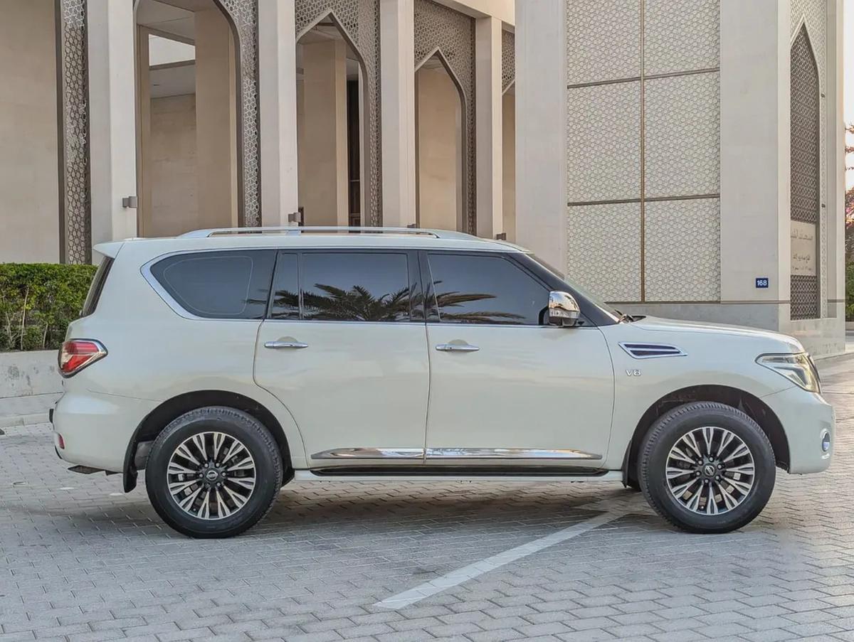 Nissan Patrol 2014 Platinum LE Full Options-6-6