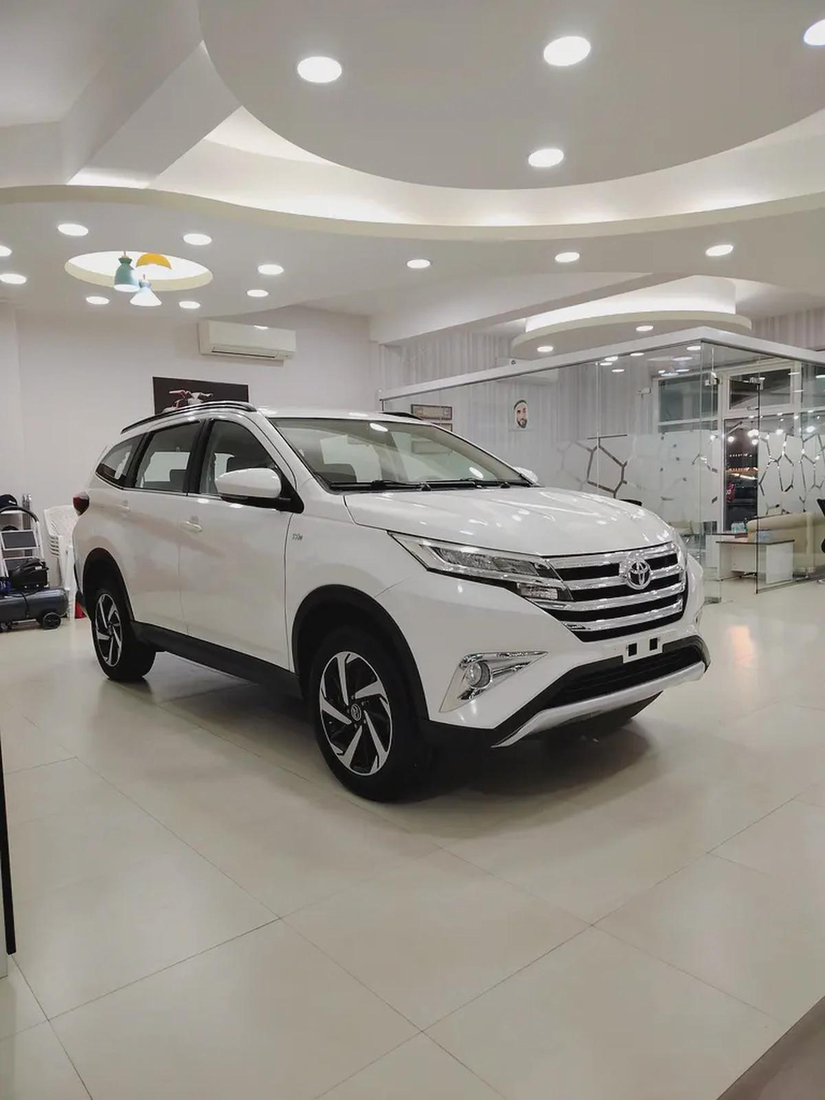 Toyota Rush GX 2022 - GCC Specs - Excellent Condition-2-2