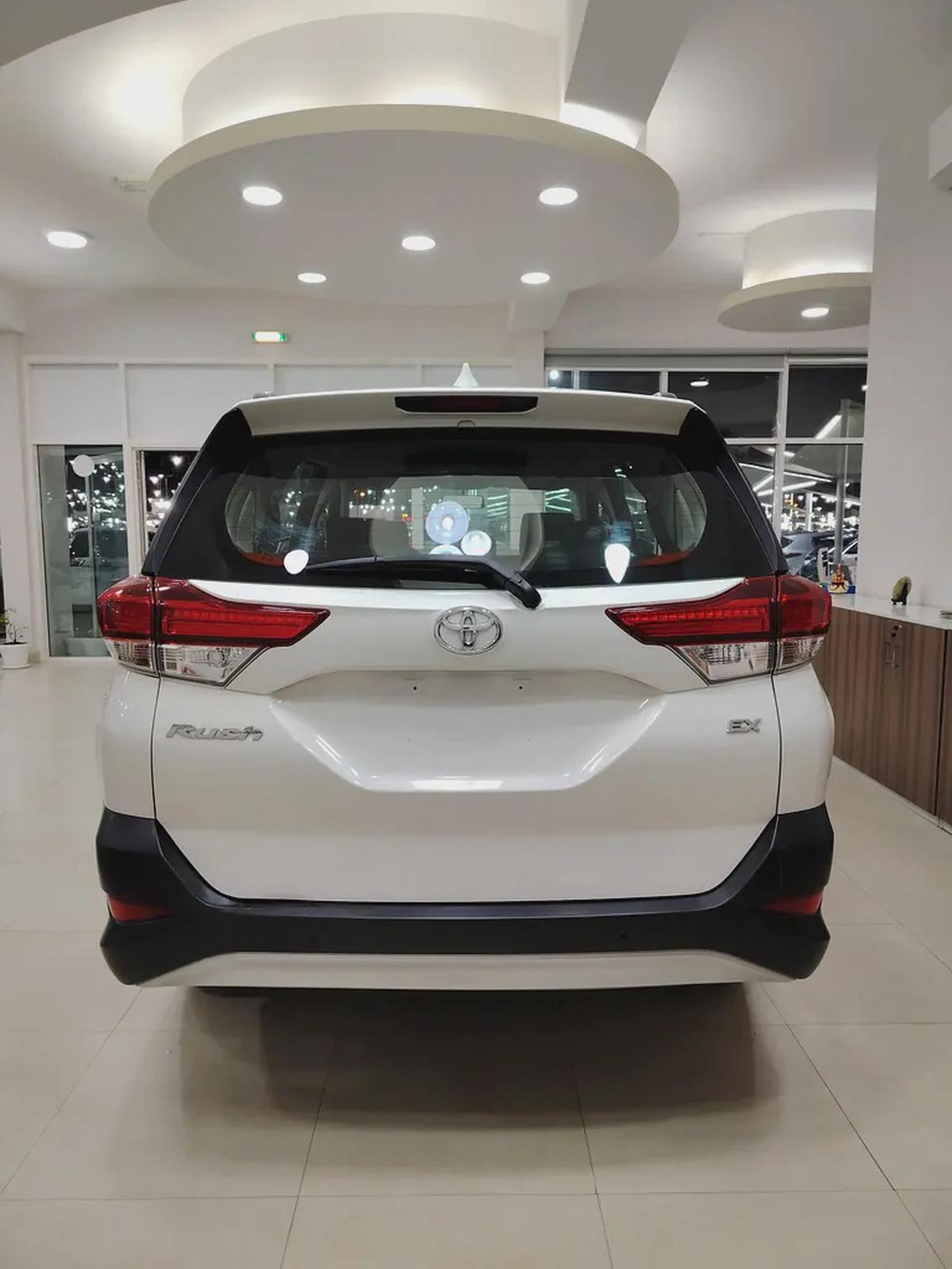 Toyota Rush GX 2022 - GCC Specs - Excellent Condition-4-4