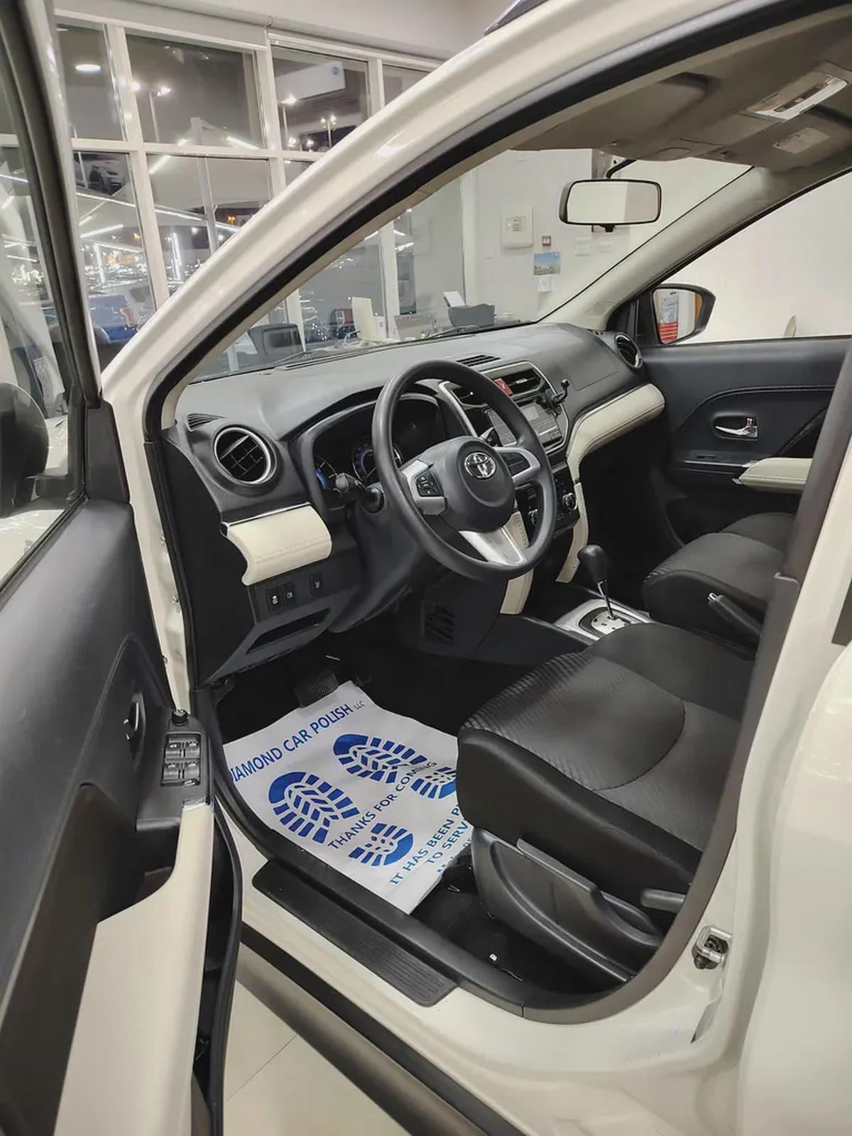 Toyota Rush GX 2022 - GCC Specs - Excellent Condition-6-6