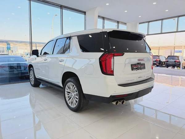 جي ام سي يوكن دينالي ابيض / رمادي خليجي الكندي 2023 GMC Yukon Denali - GCC Specs