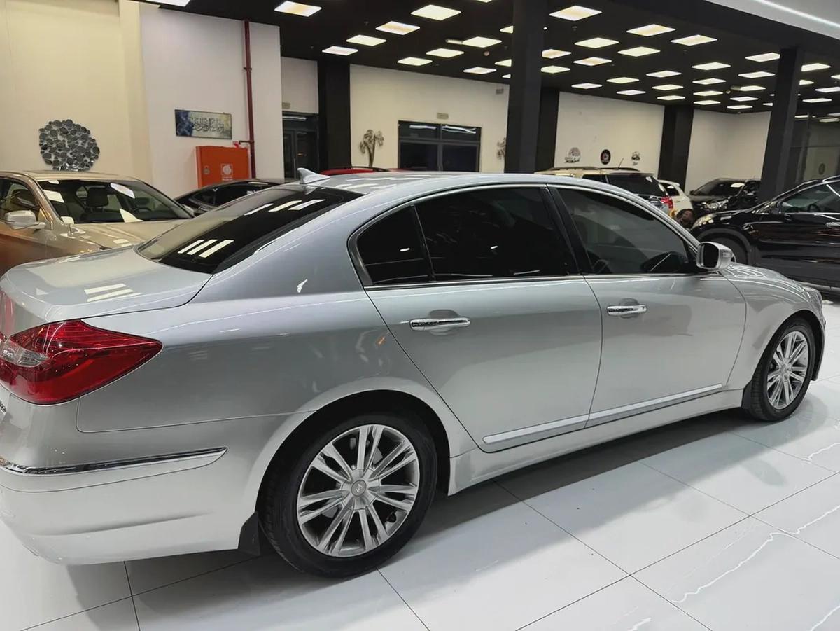 Genesis Gcc Full option-3-3