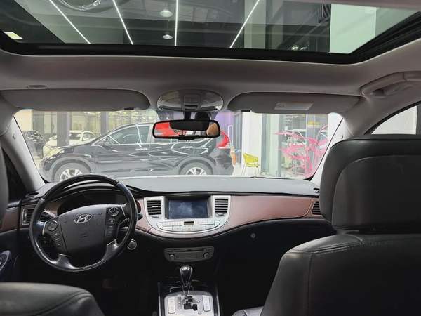 Genesis Gcc Full option