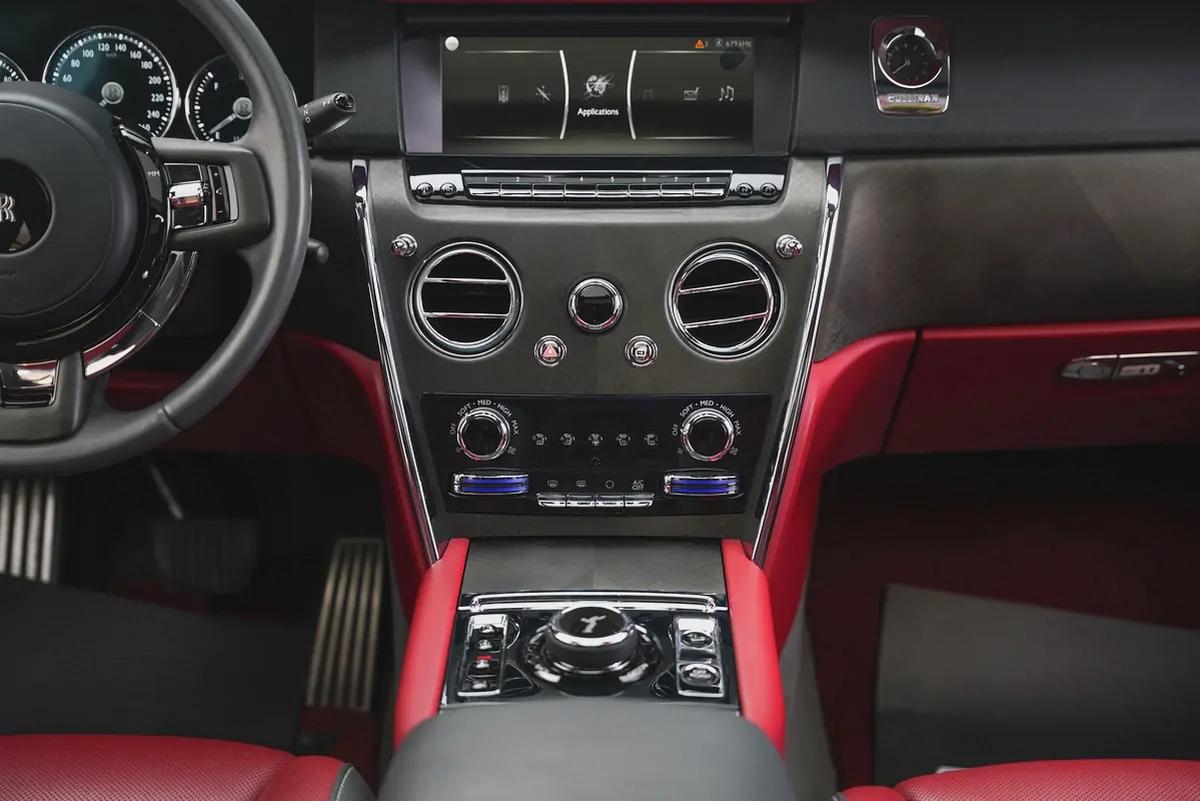 2019 ROLLS ROYCE CULLINAN FACELIFT-9-9