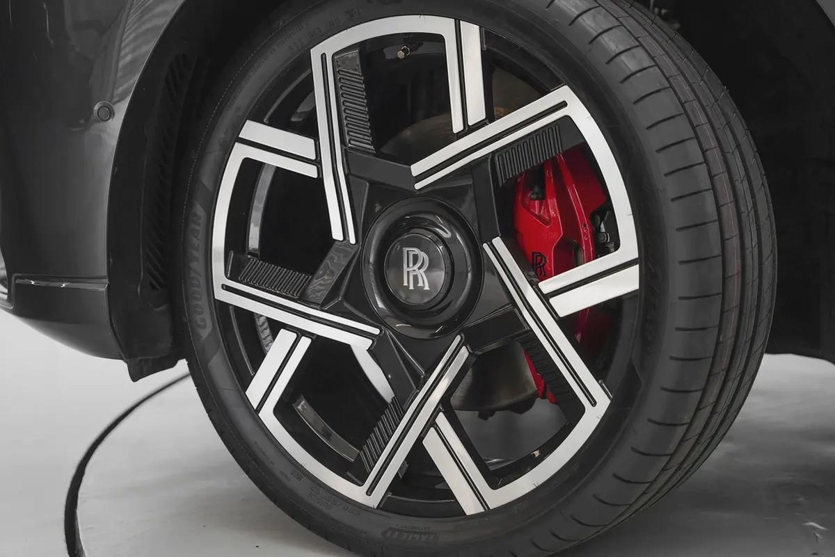 2019 ROLLS ROYCE CULLINAN FACELIFT-13-13