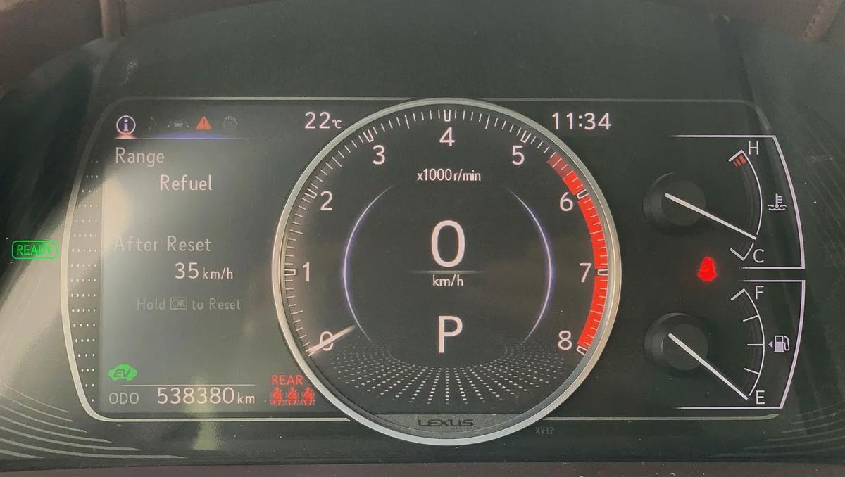 AED 1600 Monthly | ES300h Hybrid | 2019 Model | GCC Specs | Sunroof | Excellent Condition-13-13