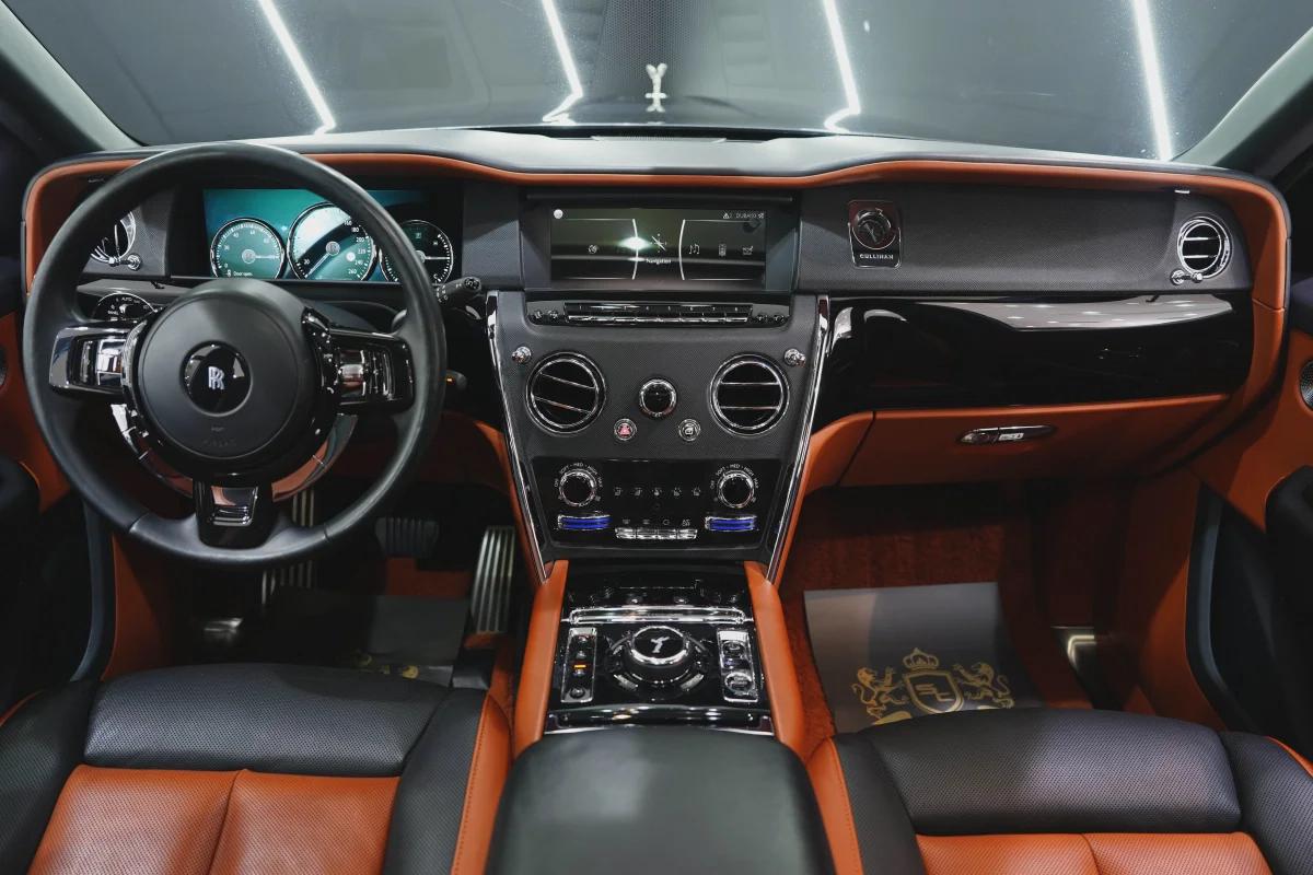 Rolls-Royce Cullinan-8-8