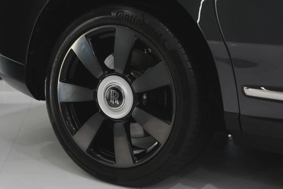 Rolls-Royce Cullinan-1-1