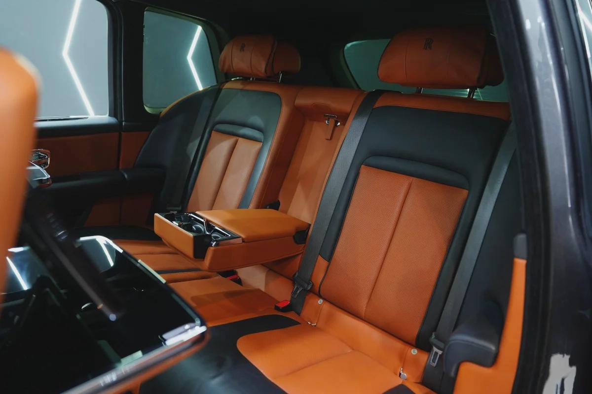 Rolls-Royce Cullinan-7-7