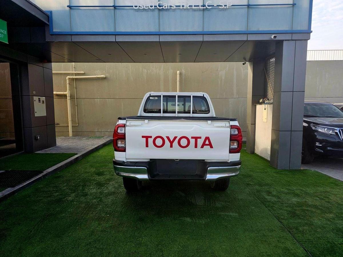 Toyota Hilux PATROL/ AUTO GEAR/ WIDE BODY / AUTO WINDOWS / FULL OPTION-3-3
