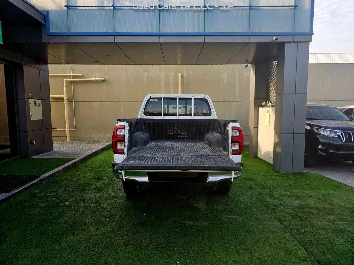 Toyota Hilux PATROL/ AUTO GEAR/ WIDE BODY / AUTO WINDOWS / FULL OPTION-4-4