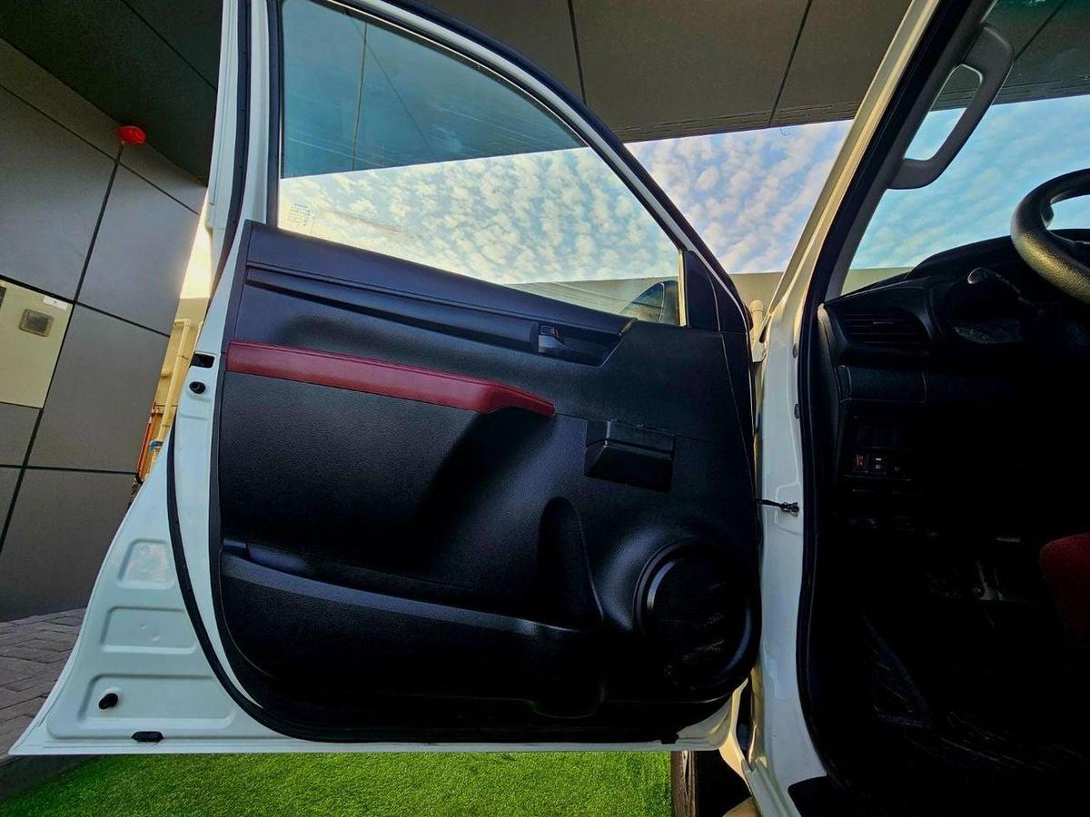 Toyota Hilux PATROL/ AUTO GEAR/ WIDE BODY / AUTO WINDOWS / FULL OPTION-7-7