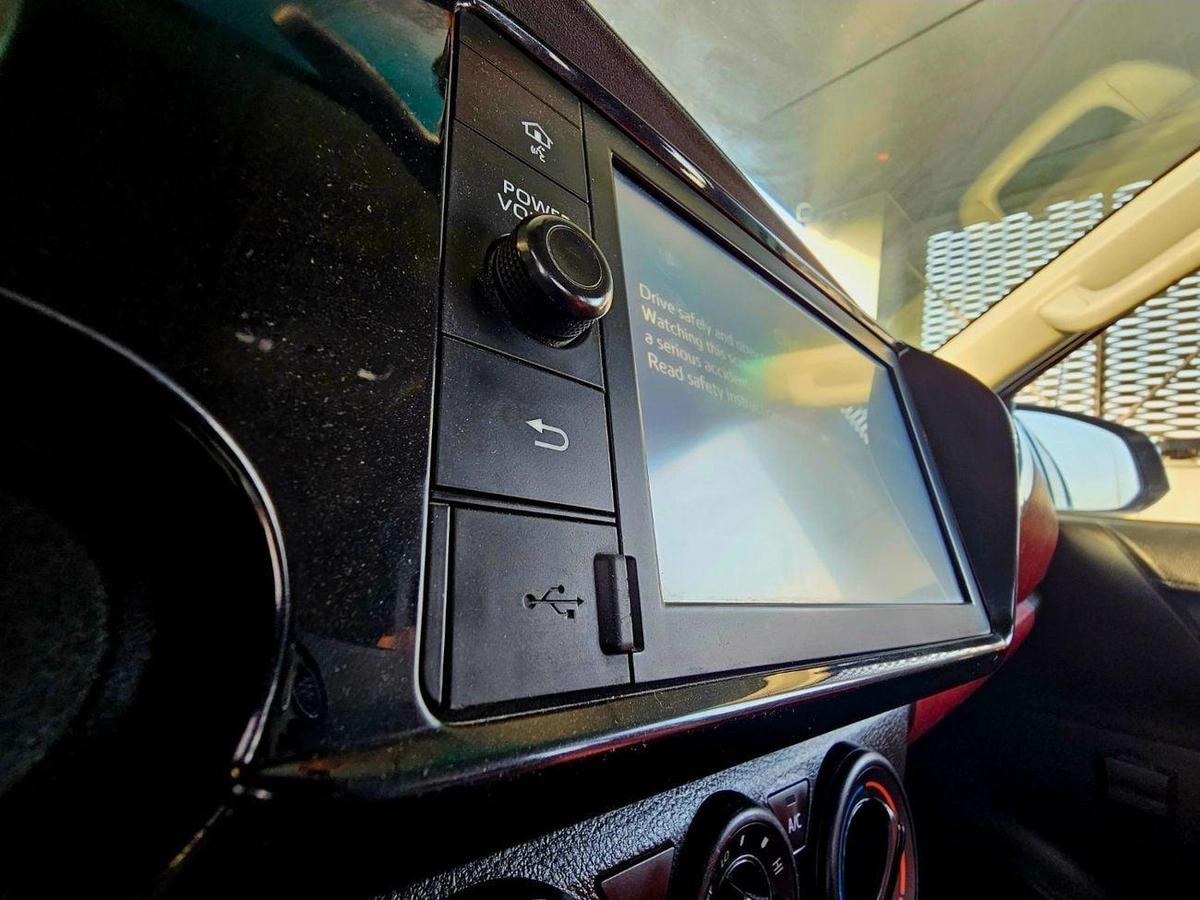 Toyota Hilux PATROL/ AUTO GEAR/ WIDE BODY / AUTO WINDOWS / FULL OPTION-13-13