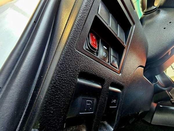 Toyota Hilux PATROL/ AUTO GEAR/ WIDE BODY / AUTO WINDOWS / FULL OPTION