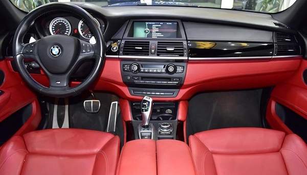 BMW X6 M ( 2013 Model ) in Blue Color GCC Specs