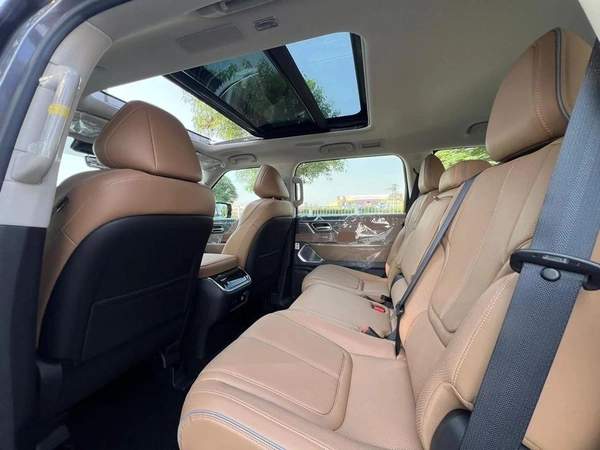 Infiniti QX80 Sensory Bench Chairs 3.5L