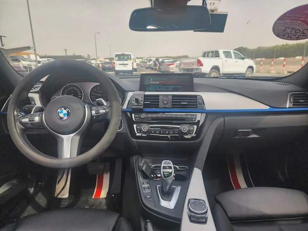 BMW 320i M line