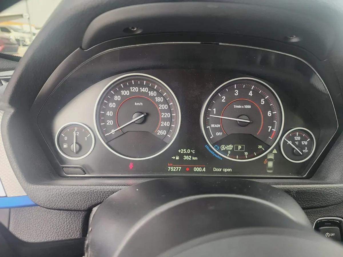 BMW 320i M line-13-13