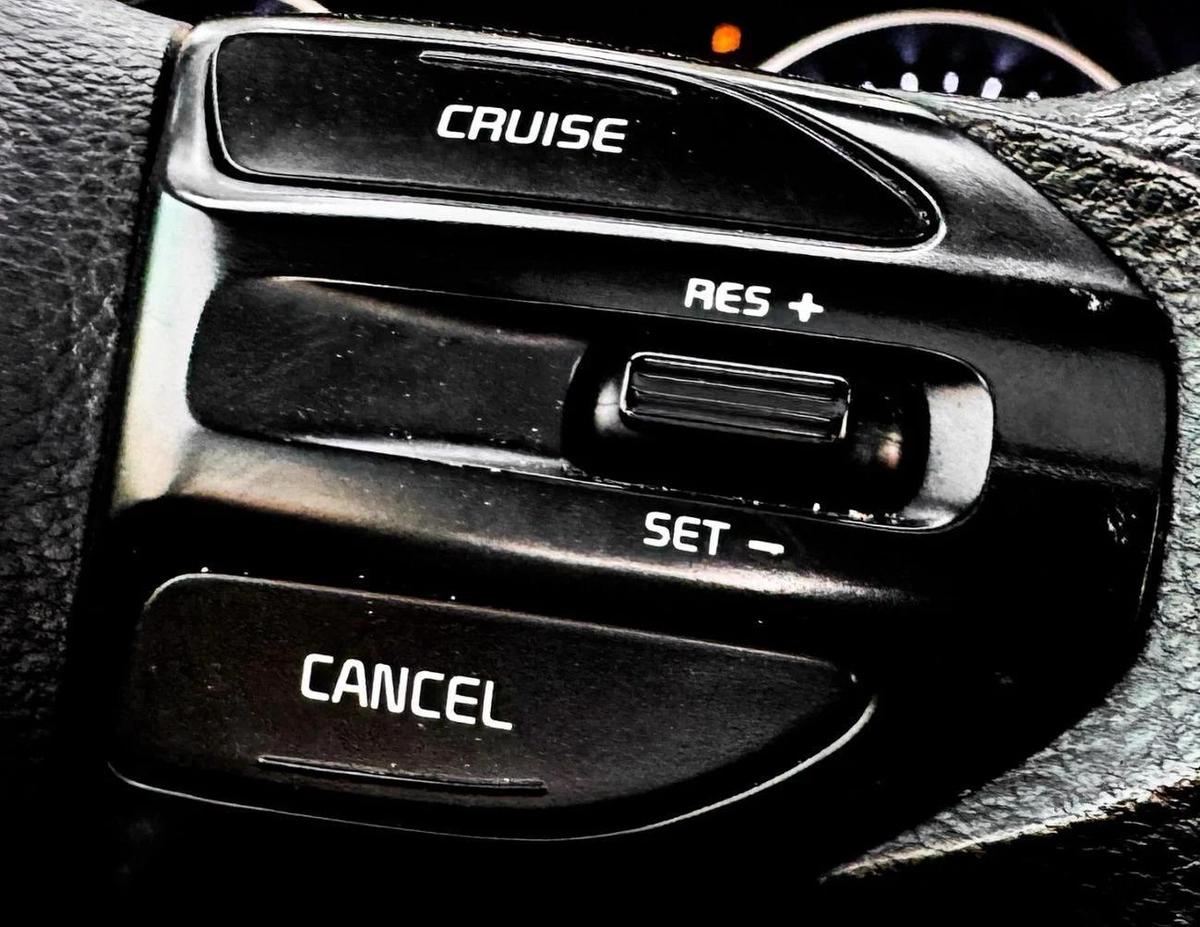 Used Kia Pegas 2024-3-3